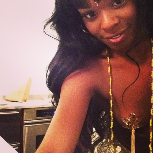 Azealia Banks coraz bardziej rozebrana w sieci