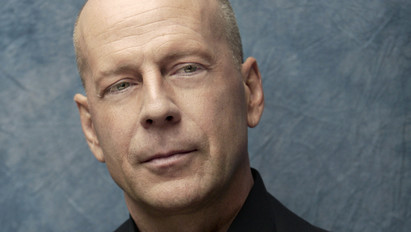 Kikerült egy friss családi fotó a gyógyíthatatlan beteg Bruce Willisről
