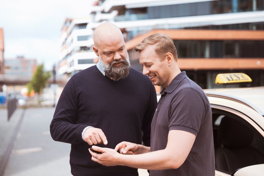 Eckart Diepenhorst (po lewej), szef mytaxi.