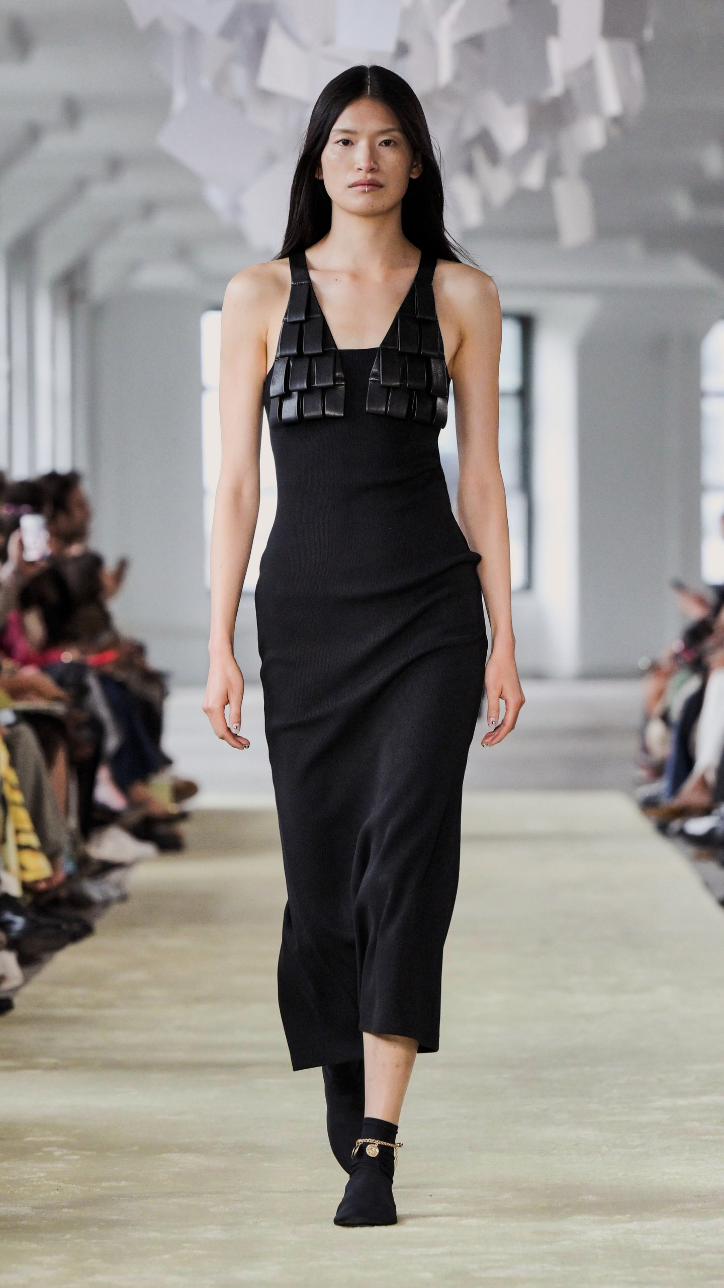 Nanushka 2025 tavasz-nyár, New York Fashion Week