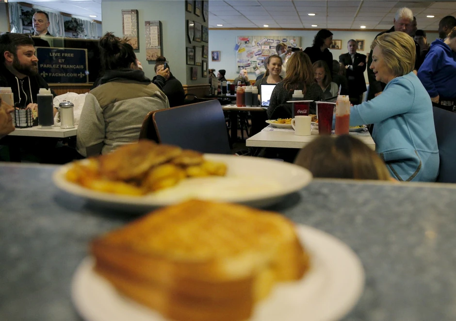 Omlet i tost za početak napornog dana za bračni par Klinton