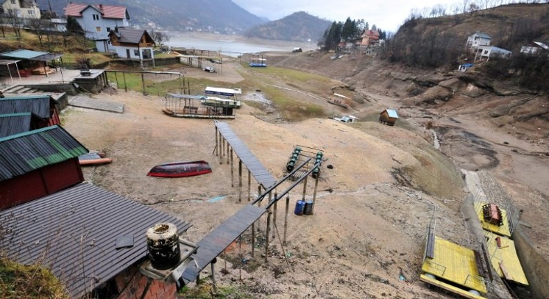 Fishermen and environmental groups say the sudden drop in the level of the artificial Jablanica lake near the Bosnian town of Konjic has devastated fish stocks