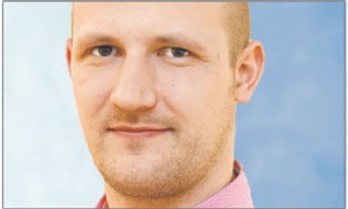 Bąk: Szkolenie kierowców działa jak mafia. Ściąga haracz i twierdzi, że dla naszego bezpieczeństwa