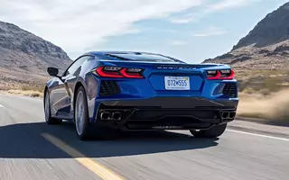 Chevrolet Corvette C8 Stingray – tak jeździ kultowe auto z wolnossącym V8!