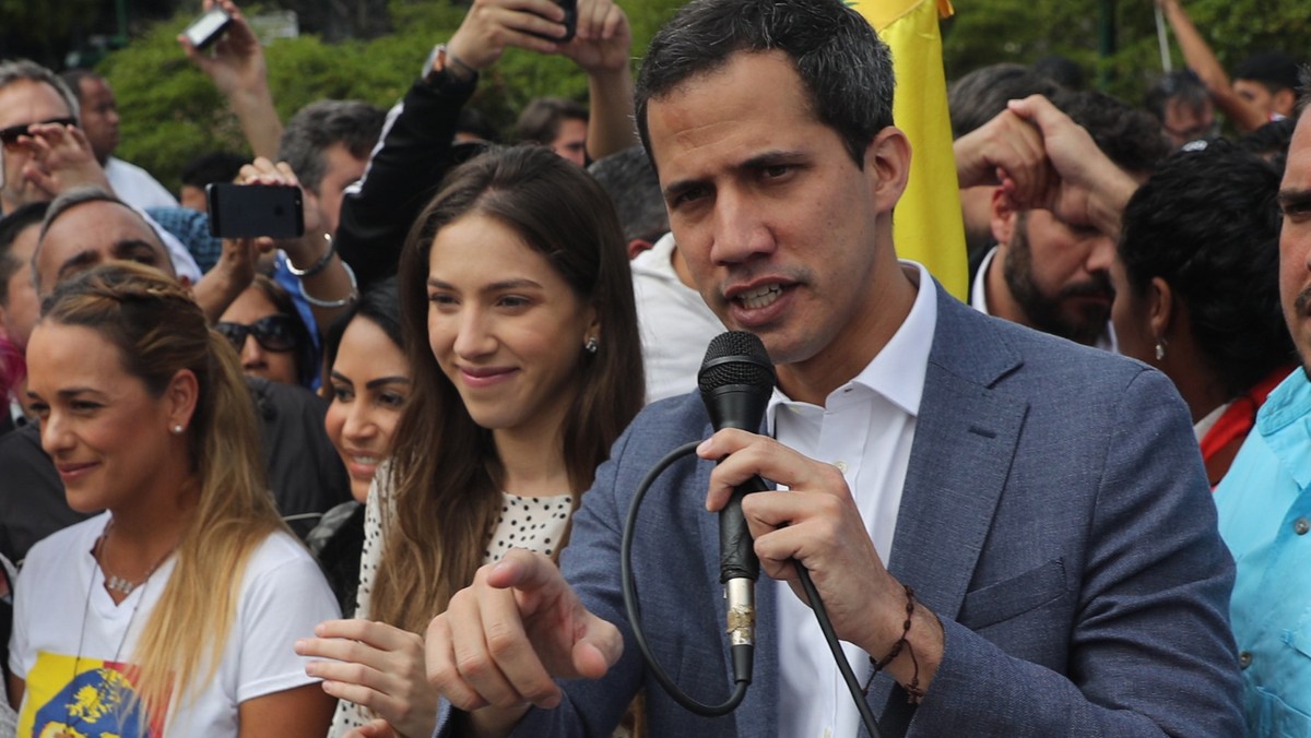 Wenezuela: USA wzywają wojsko do uznania Juana Guaido