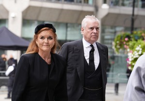 Sara Ferguson prvi put u javnosti posle 7 meseci: Gde se krije nakon što joj hapsili muža