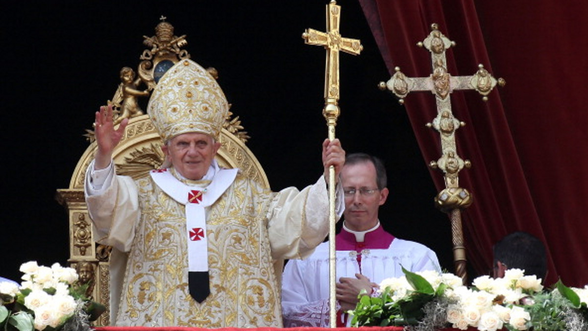 19 kwietnia 2005 roku 78-letni Joseph Ratzinger został wybrany 265. papieżem i przyjął imię Benedykta XVI. Dziś kończy się 6-ty rok pontyfikatu papieża z Niemiec, którego motto brzmi: "Cooperatores veritatis", czyli Współpracownicy prawdy.