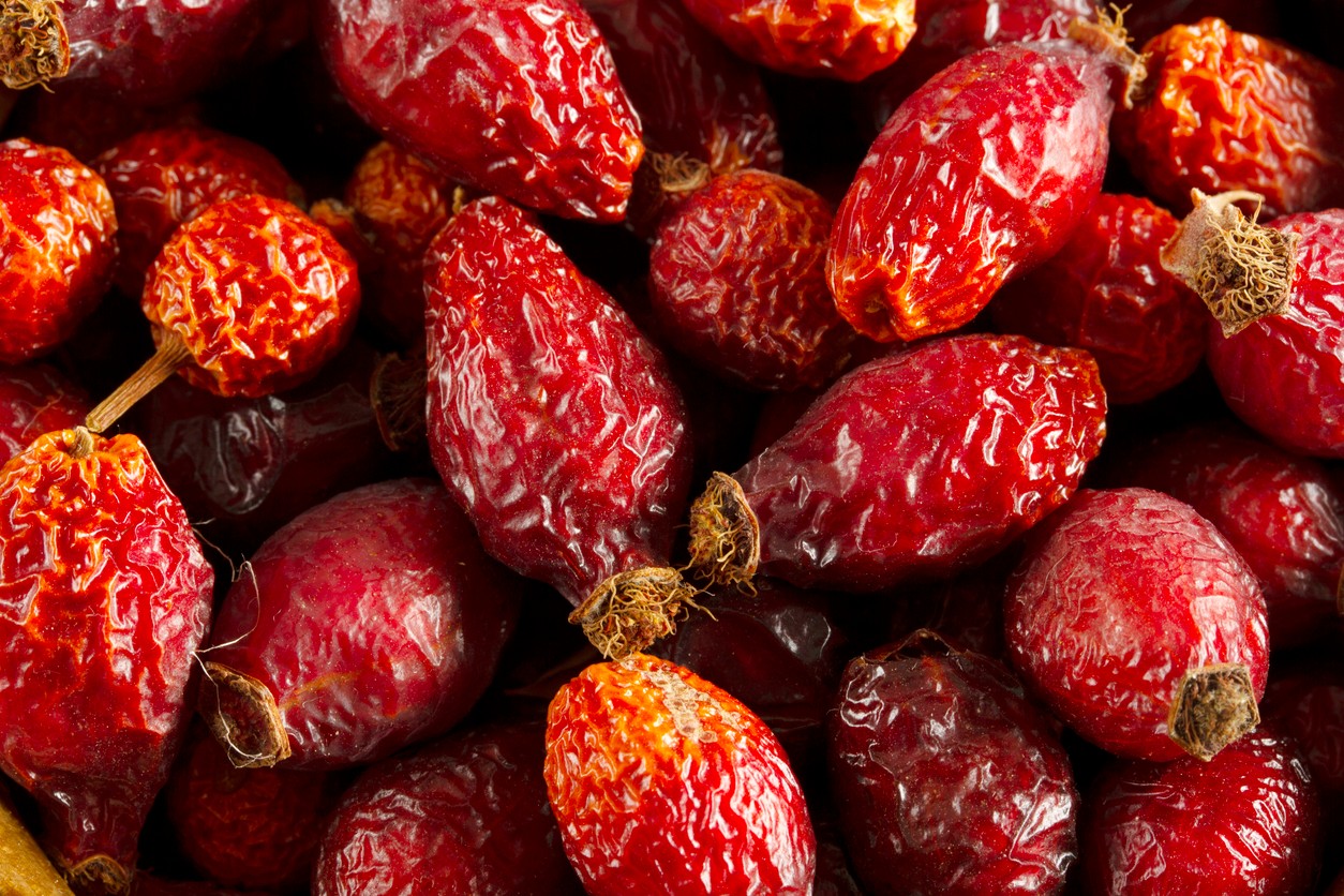 Správny spôsob prípravy šípok pomáha zachovať čo najviac prirodzene obsiahnutého vitamínu C a ďalších cenných látok.