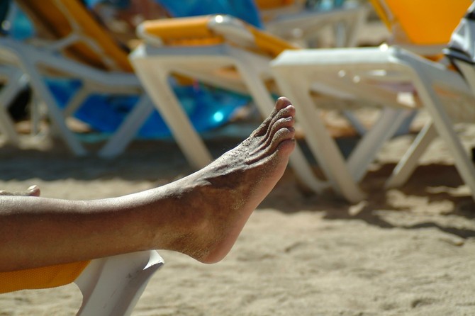Srbin zaspao na nudističkoj plaži - kad se probudio, šokirao se kao nikad u životu (ilustracija)