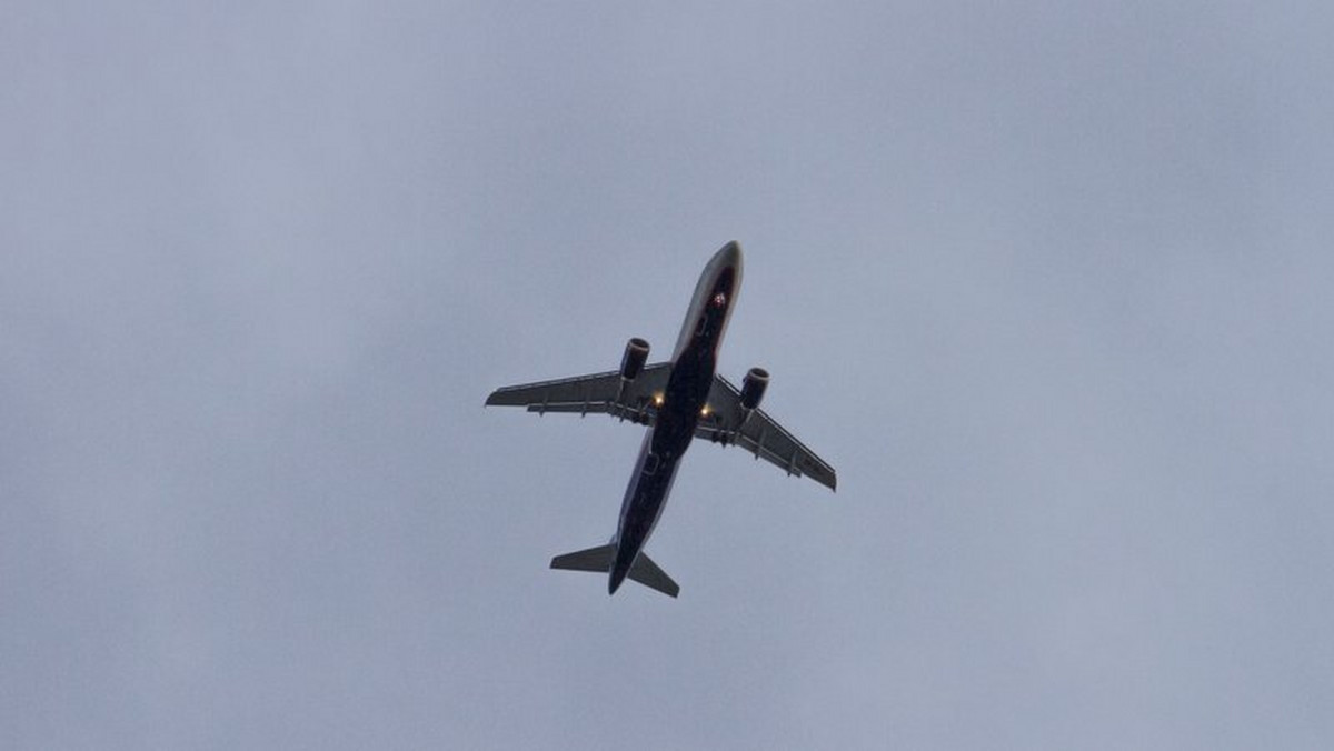 Lotnisko Aeroklubu Warmińsko-Mazurskiego w Olsztynie będzie wkrótce mogło przyjmować samoloty w trudnych warunkach pogodowych. Powstaje stacja meteo, która jest częścią nowego rodzaju naprowadzania samolotów, opartego o nawigację satelitarną.