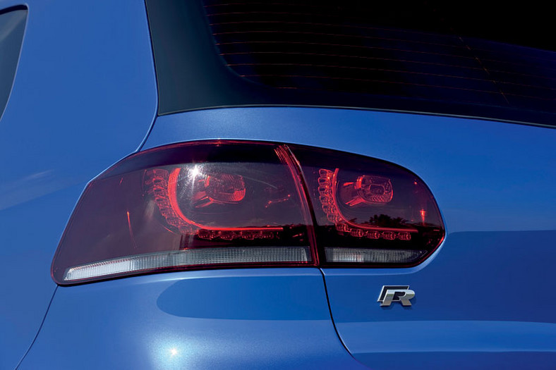 Volkswagen Golf R: rozpoczęto sprzedaż w Niemczech za 36.400 Euro