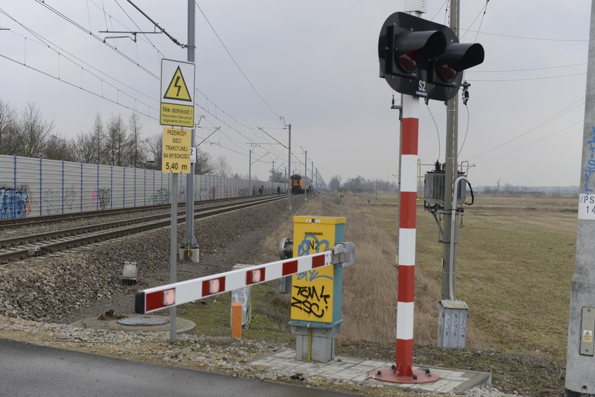 Pociąg uderzył w radiowóz