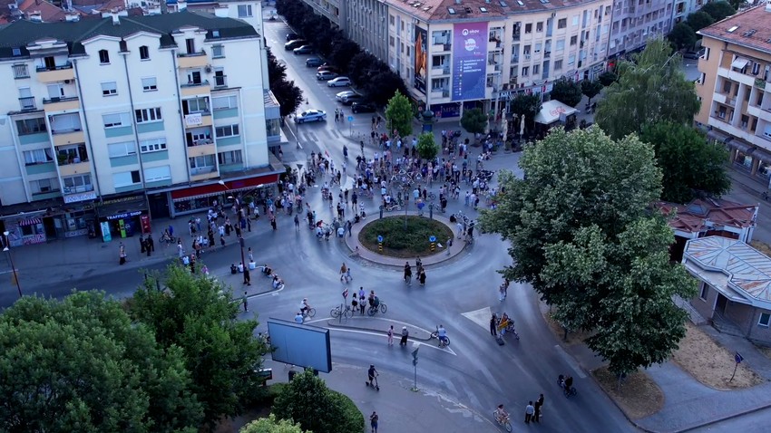 Večernja blokada kružnog toka u Čačku