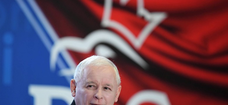Opozycja pyta, za co "poseł Kaczyński" pobiera pieniądze. Cymański: To żenujące. Myślmy jak żołnierze, mamy swoich dowódców!