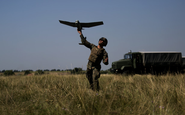 W obliczu trzeciego roku wojny z Rosją, Ukraina stawia na rozbudowę swojej "koalicji dronów".