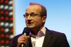 Robert Górski: Artysta kabaretowy, który opowiada się po jednej stronie, przestaje być artystą kabaretowym