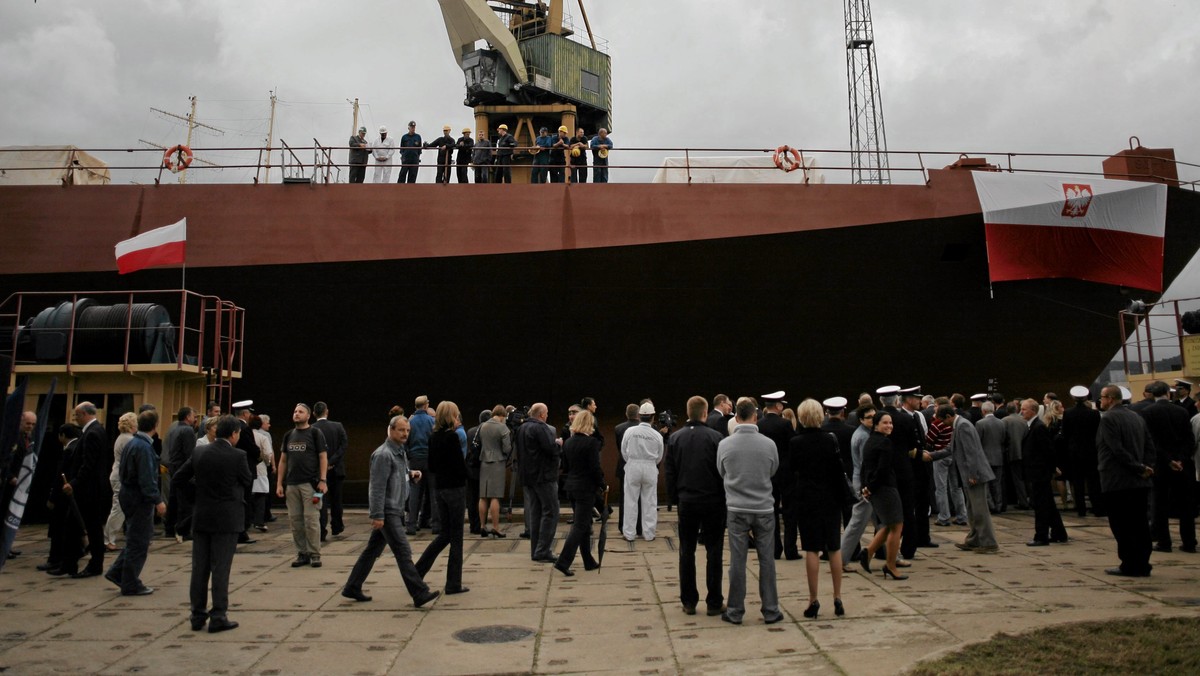 Program korwety "Gawron" zostanie przerwany - zapowiedział w piątek premier Donald Tusk. Projekt korwety, która miała wejść do służby pod nazwą ORP "Ślązak", kosztował ponad 400 mln zł. W TVN 24 Ludwik Dorn (Solidarna Polska) i Paweł Zalewski (PO) komentowali tę decyzję. - Decyzja rządu SLD o uruchomieniu korwety, to była decyzja całkowicie błędna - ocenił Dorn.