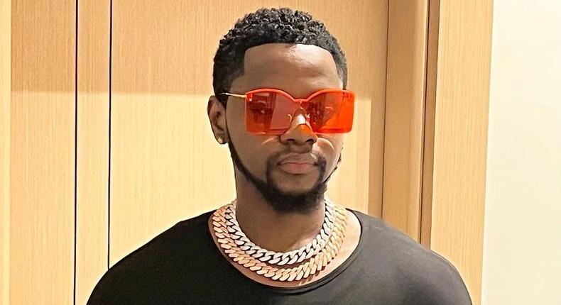 Drama as Nigerian singer Kizz Daniel is arrested in Tanzania [Video]