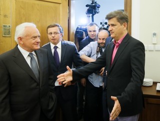 Miller: nie ogłaszamy z Palikotem miłości