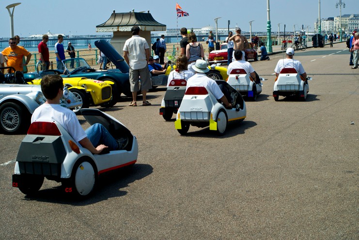 Parada klasycznych samochodów - przejazd z Londynu do Brighton