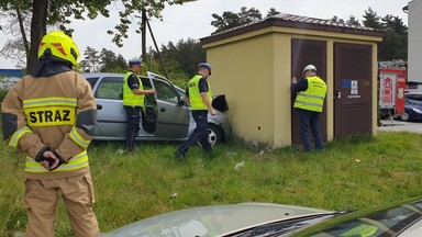 Nietypowy wypadek w Tomaszowie Lubelskim. Senior wjechał w trafostację