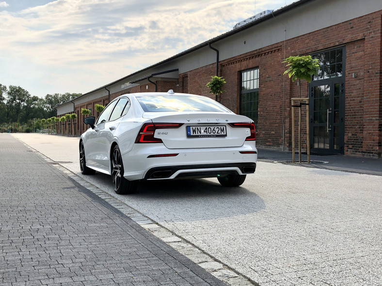 Volvo S60 T8 Polestar Engineered