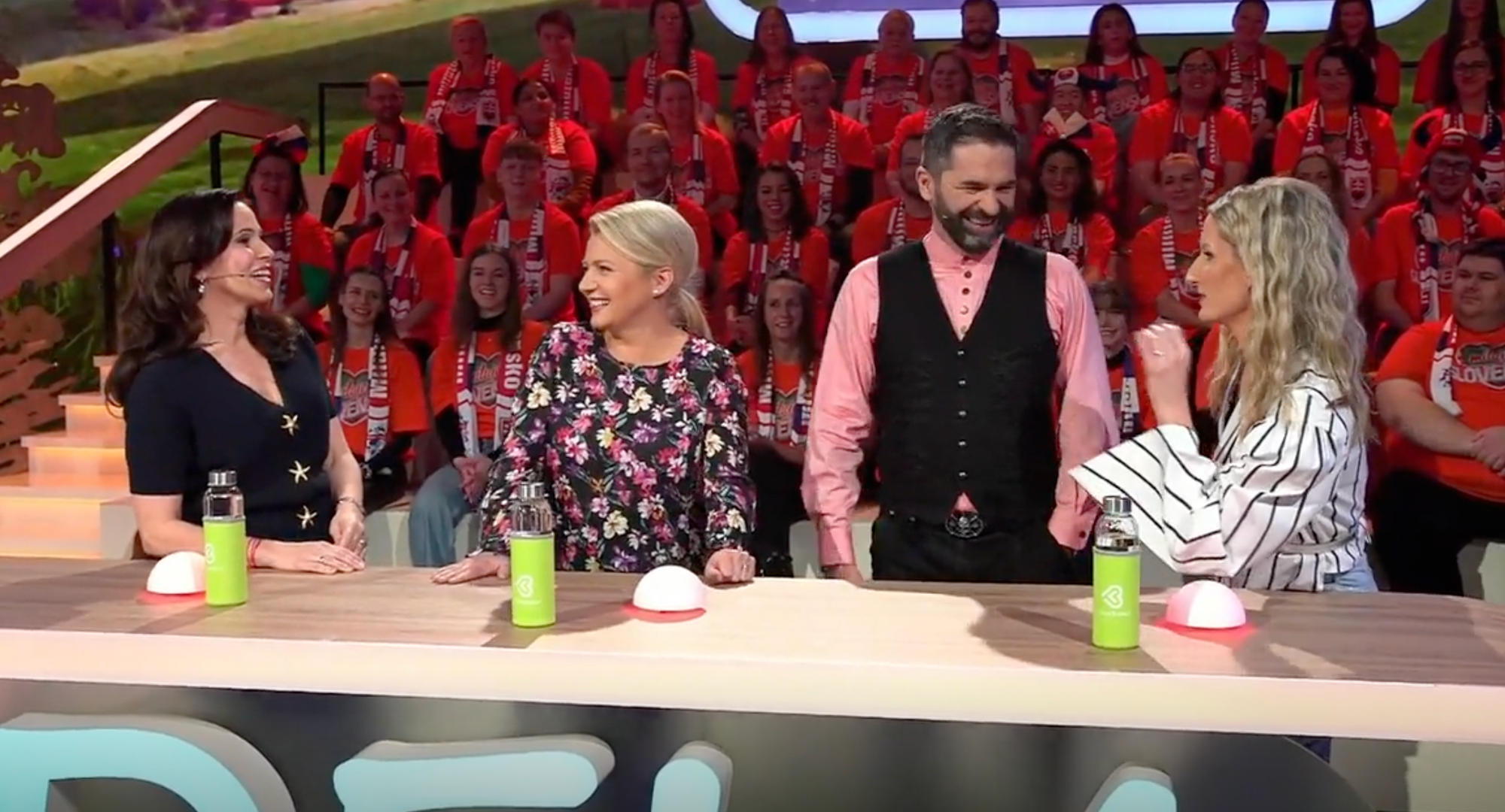 Šou TV JOJ Milujem Slovensko - Andrea Pálffy Belányiová, Aneta Parišková a Ján Mečiar s Adelou Vinczeovou.