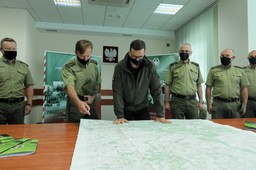 Atak hybrydowy na granicy polsko-białoruskiej. Z uchodźcami radzimy sobie sami