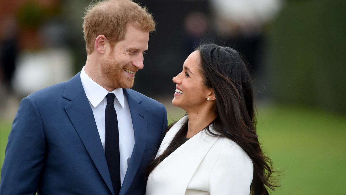 Brytyjski książę Harry i jego małżonka księżna Meghan ogłosili w środę wieczorem, że zrezygnują z roli "wysokich rangą" członków rodziny królewskiej i będą dzielić czas między Wielką Brytanią i Ameryką Północną. Wnuk królowej Elżbiety II i jego amerykańska małżonka w październiku zeszłego roku przyznali publicznie, że nie radzą sobie z tym, że ich życie jest nieustannie pod obserwacją mediów. Karolina Korwin Piotrowska skomentować medialne zamieszanie wokół książęcej pary.