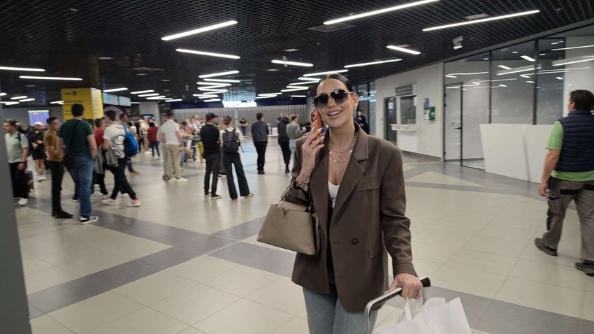 Katarina Grujić na aerodromu