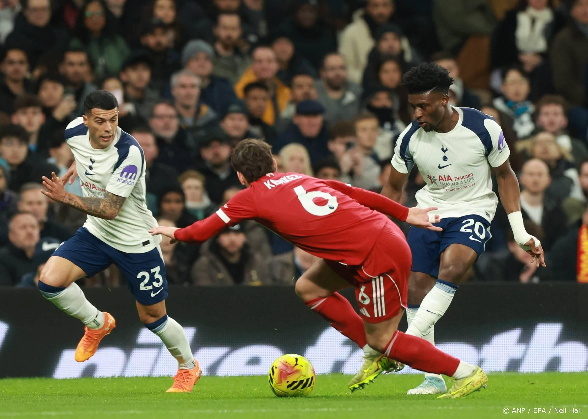 Twee rode kaarten: Tottenham eindigt met negen man tegen Liverpool