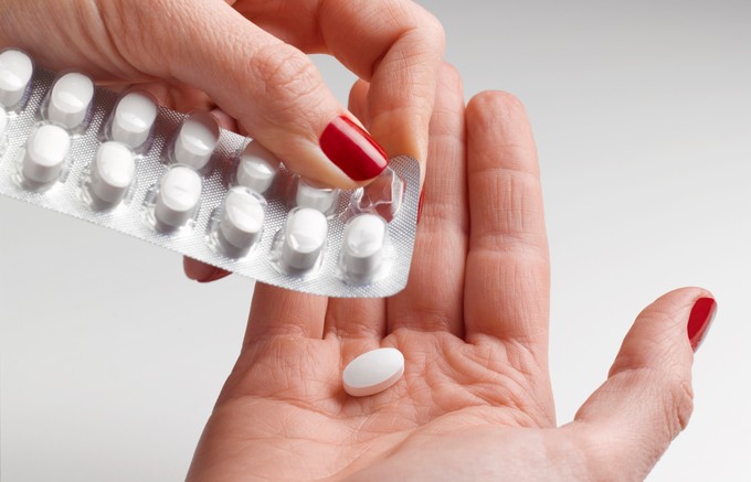Az OGYÉI 2 vitamint és 1 vérnyomáscsökkentőt kivon a forgalomból