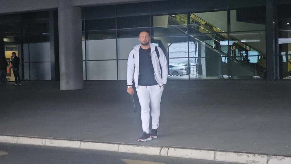 Dado Polumenta na aerodromu