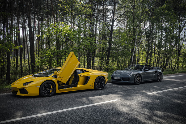 Lamborghini Aventador Coupe vs. Porsche 911 Tubo Cabrio