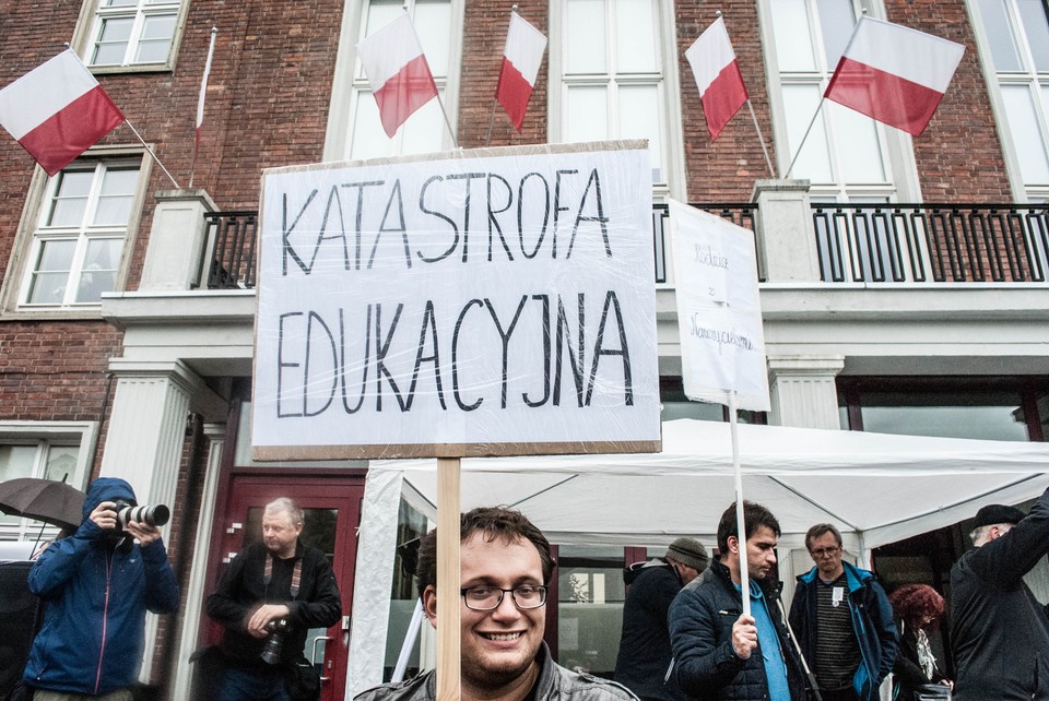 Nauczyciele protestowali w Gdańsku. "To jest sygnał ostrzegawczy dla całego rządu"