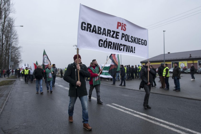 Suszec. Pikieta górników z KWK Krupiński i Makoszowy