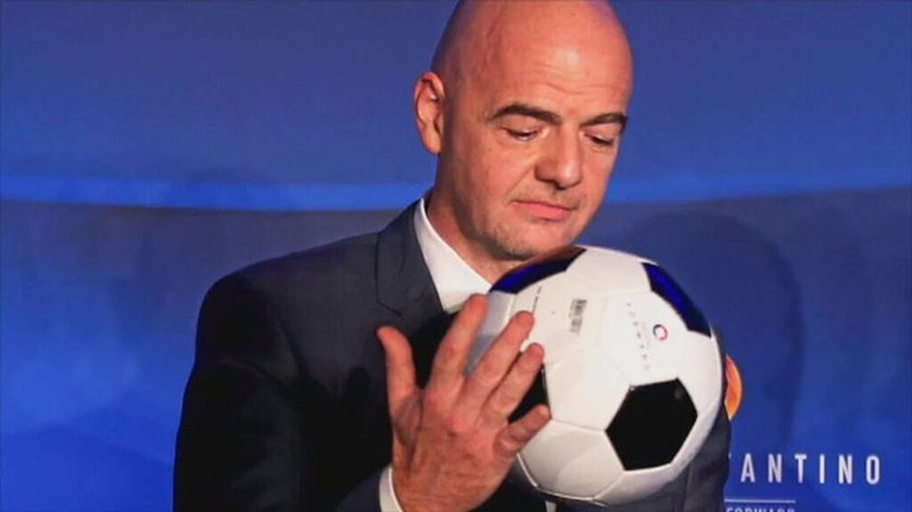 "Łysy z UEFA" został sternikiem FIFA. MEMY