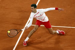 Novak Djokovic po raz 10. zagra w półfinale French Open