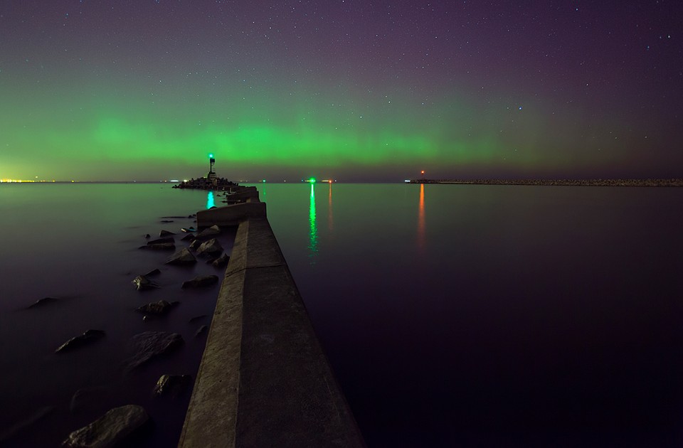 Zorza polarna nad Polską. Niezwykłe zdjęcia polskiego astrofotografa 