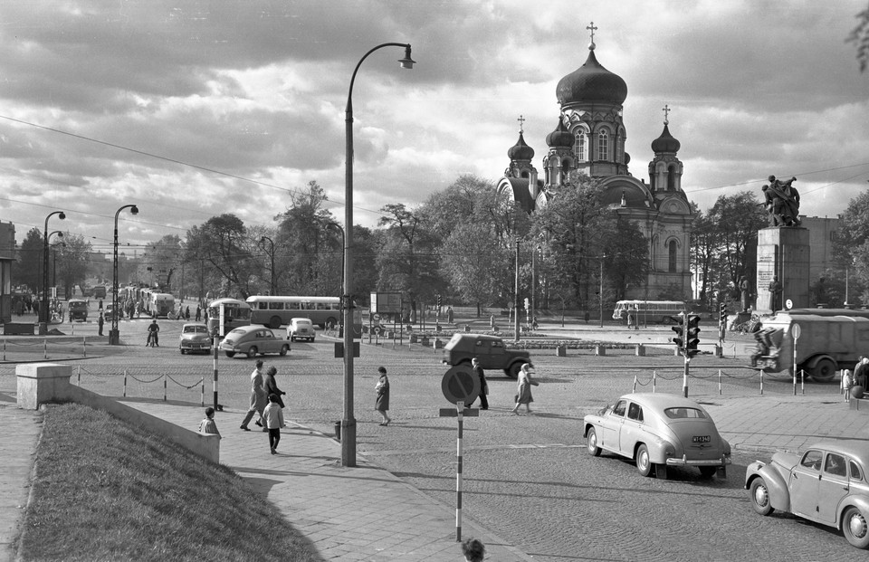 Warszawa na zdjęciach sprzed pół wieku