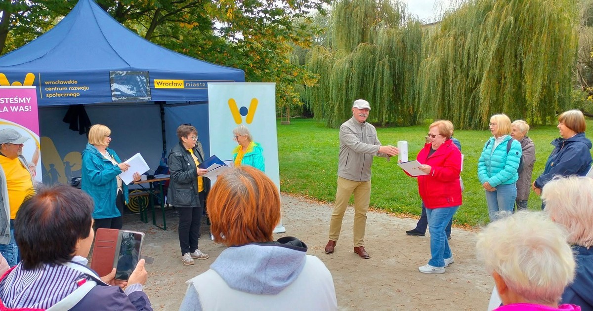 Seniorzy to ogromna siła społeczna. Wiele się dla nich dzieje we Wrocławiu