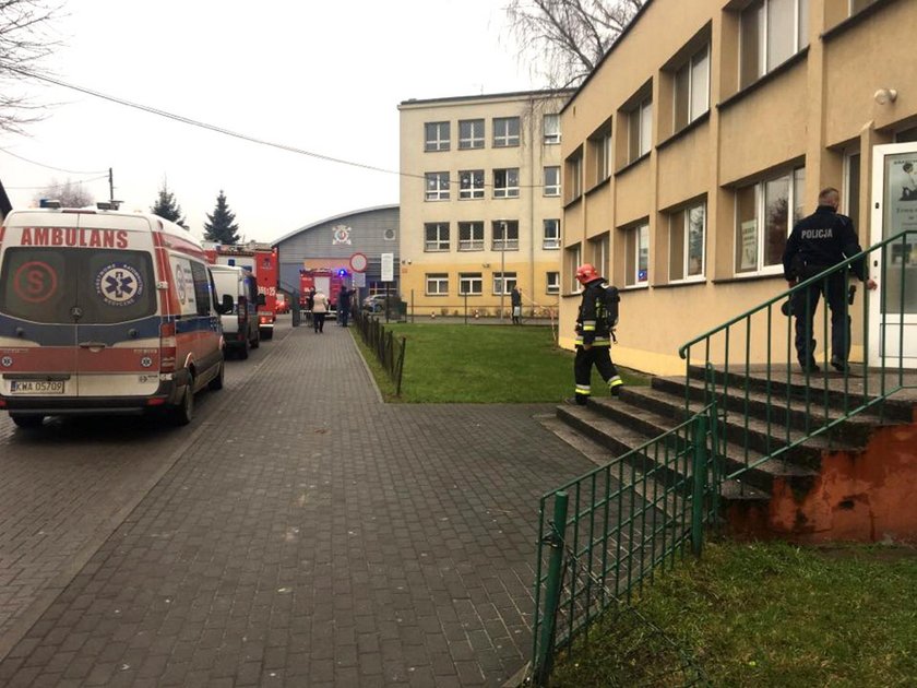 Wadowice. Ktoś rozpylił gaz w szkole. Ewakuowano ponad 500 uczniów