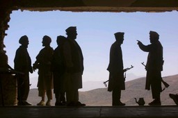 Afganistan: W ataku talibów zginęło trzech urzędników i 15 policjantów