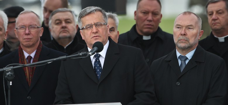 Życzenia od pary prezydenckiej i premier. "Aby święta przyniosły wyciszenie sporów"