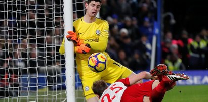 Courtois donosicielem?