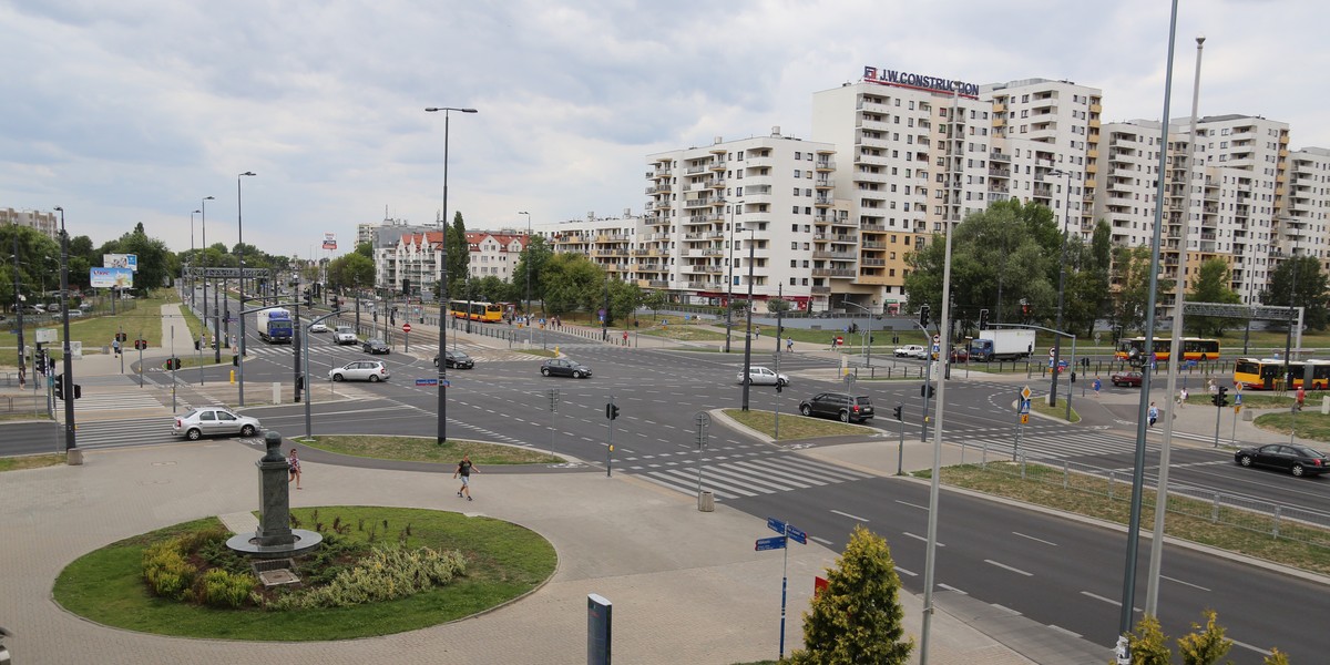 Przez metro zniszczą skrzyżowanie.