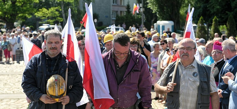 Obchody 4 czerwca 1989 r. w Gdańsku: Wieńce, politycy i stoczniowcy [ZDJĘCIA]