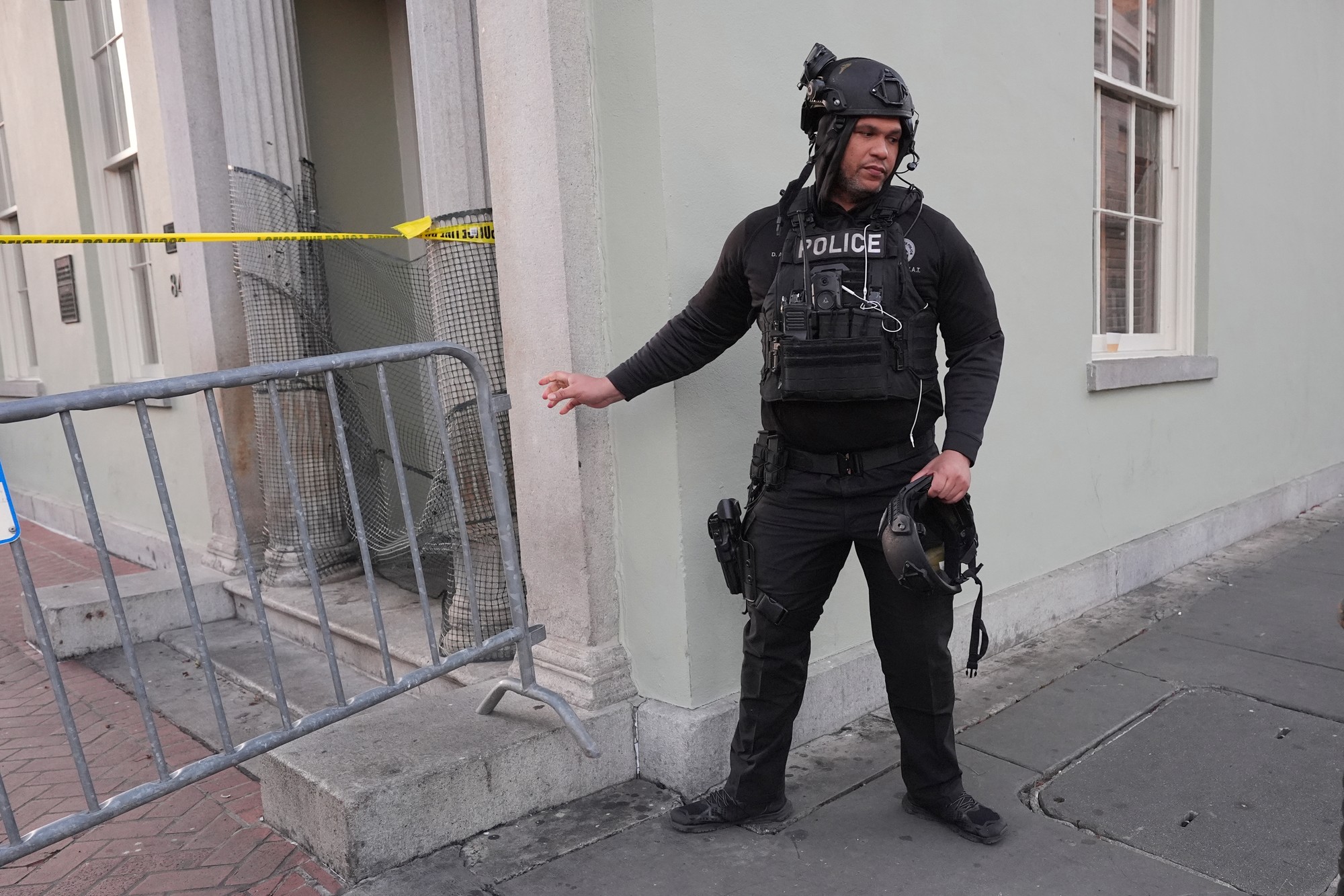 Muž vrazil autom v New Orleans do davu ľudí.