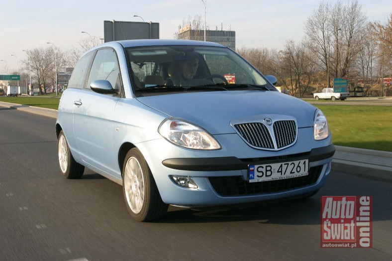 Lancia Ypsilon