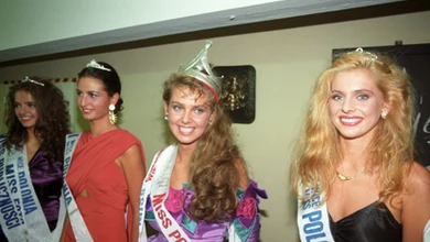 Ewa Wachowicz zdobyła koronę Miss Polonia 1992. W nagrodę dostała...